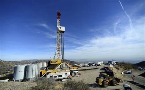 los angeles gas leak|California regulators approve more gas storage。